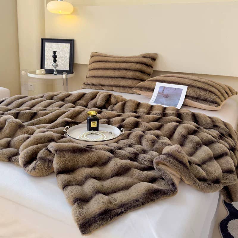 Ultra Soft Faux Rabbit Fur Throw Blanket, Brown, Queen Size (60" x 80" / 150 x 200 cm)