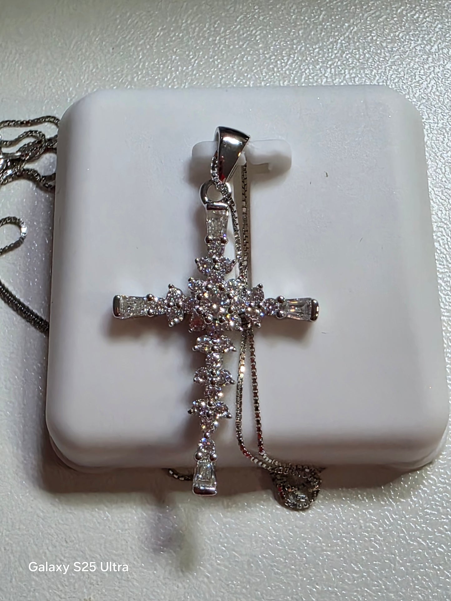 1098 .925 Cross 1ctw Pendent Moissanite VVS D color.