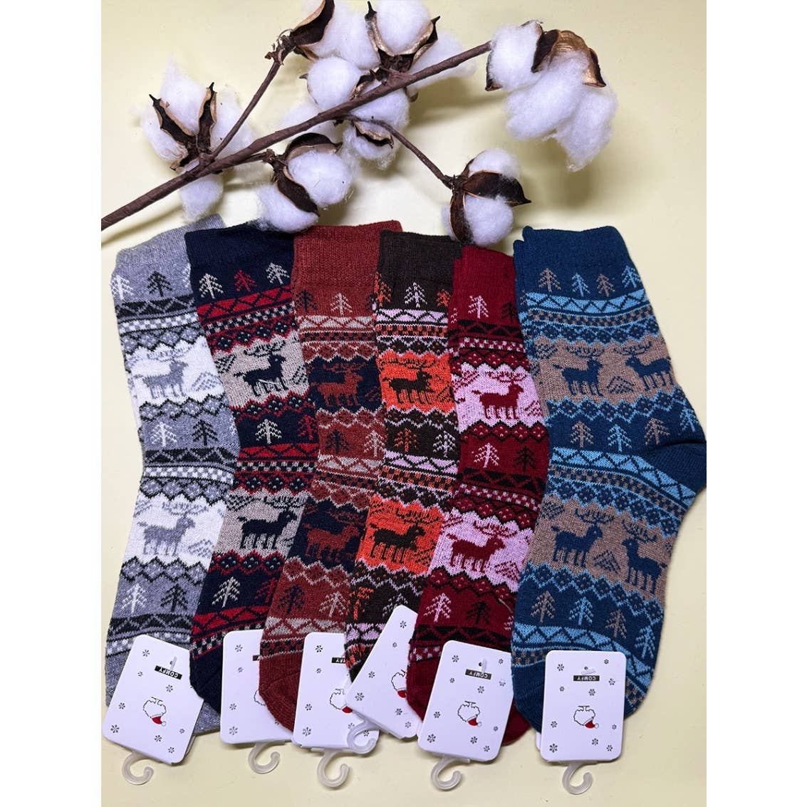 2815 Unisex Dark Tone Reindeer Theme Cozy Cabin Socks