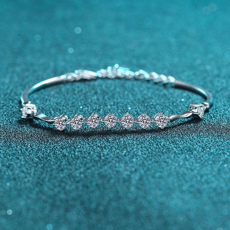 Dainty Four-Prong Moissanite Bracelet in 925 Sterling Silver
