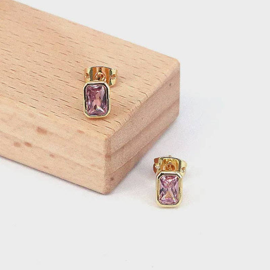2863 Gorgeous Gem Studs