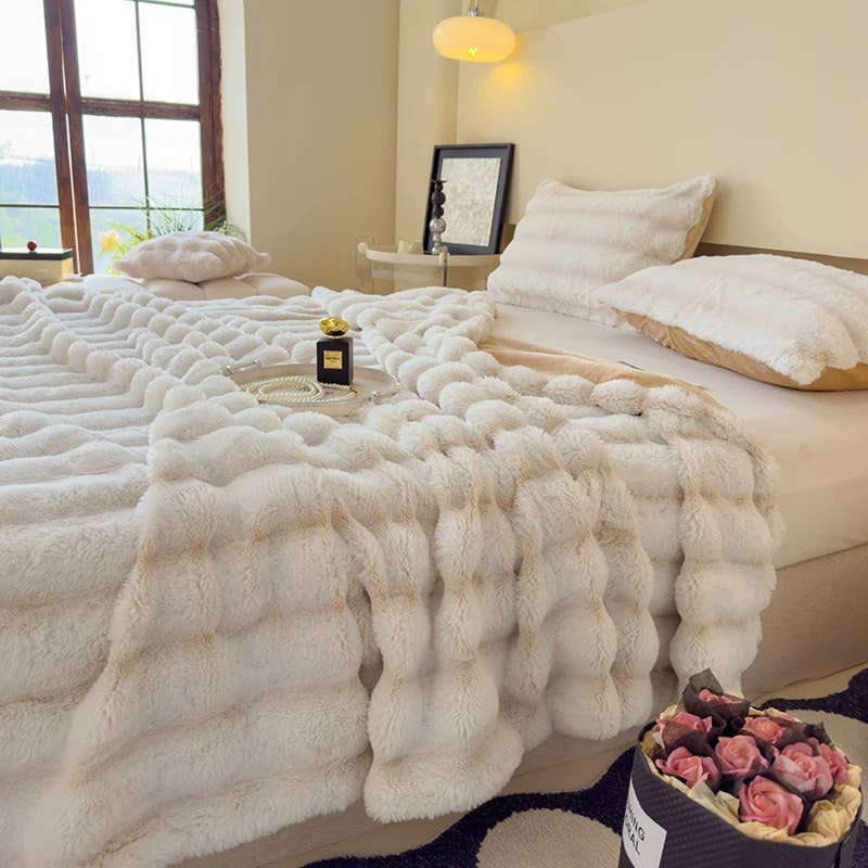 Ultra Soft Faux Rabbit Fur Throw Blanket, White, Queen Size (60" x 80" / 150 x 200 cm)