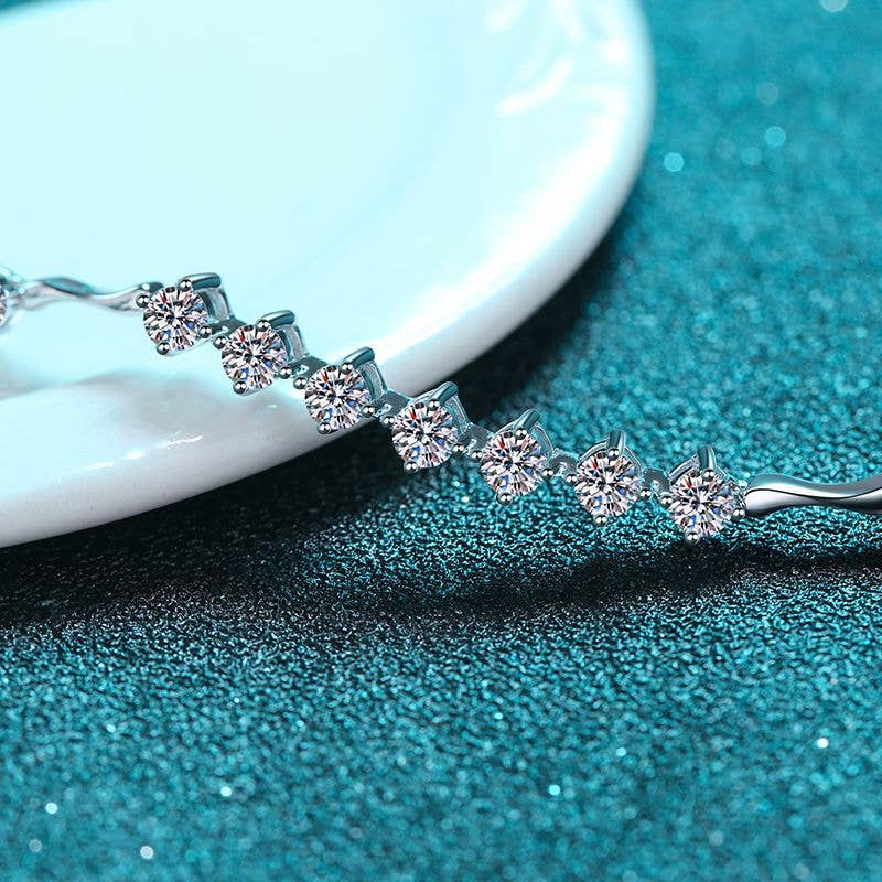 Dainty Four-Prong Moissanite Bracelet in 925 Sterling Silver