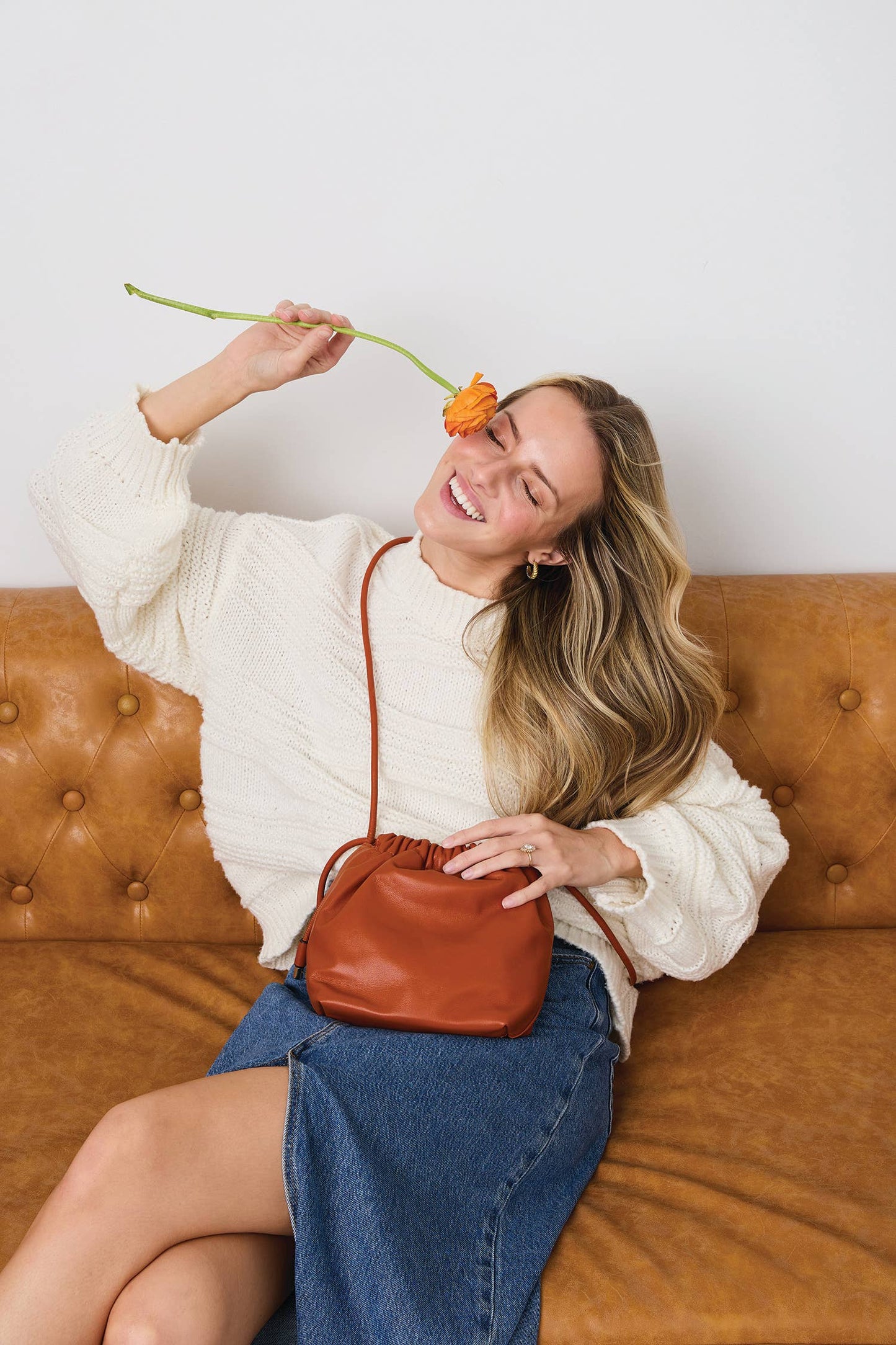 Mackenzie Cinched Bucket Bag – Vegan Leather Bag | EH2638