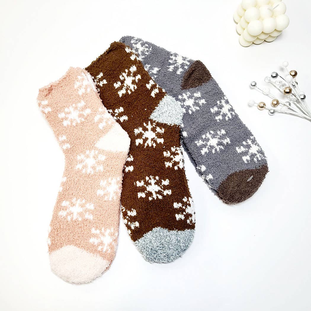 2813 Winter Snowflake Pattern Fuzzy Socks