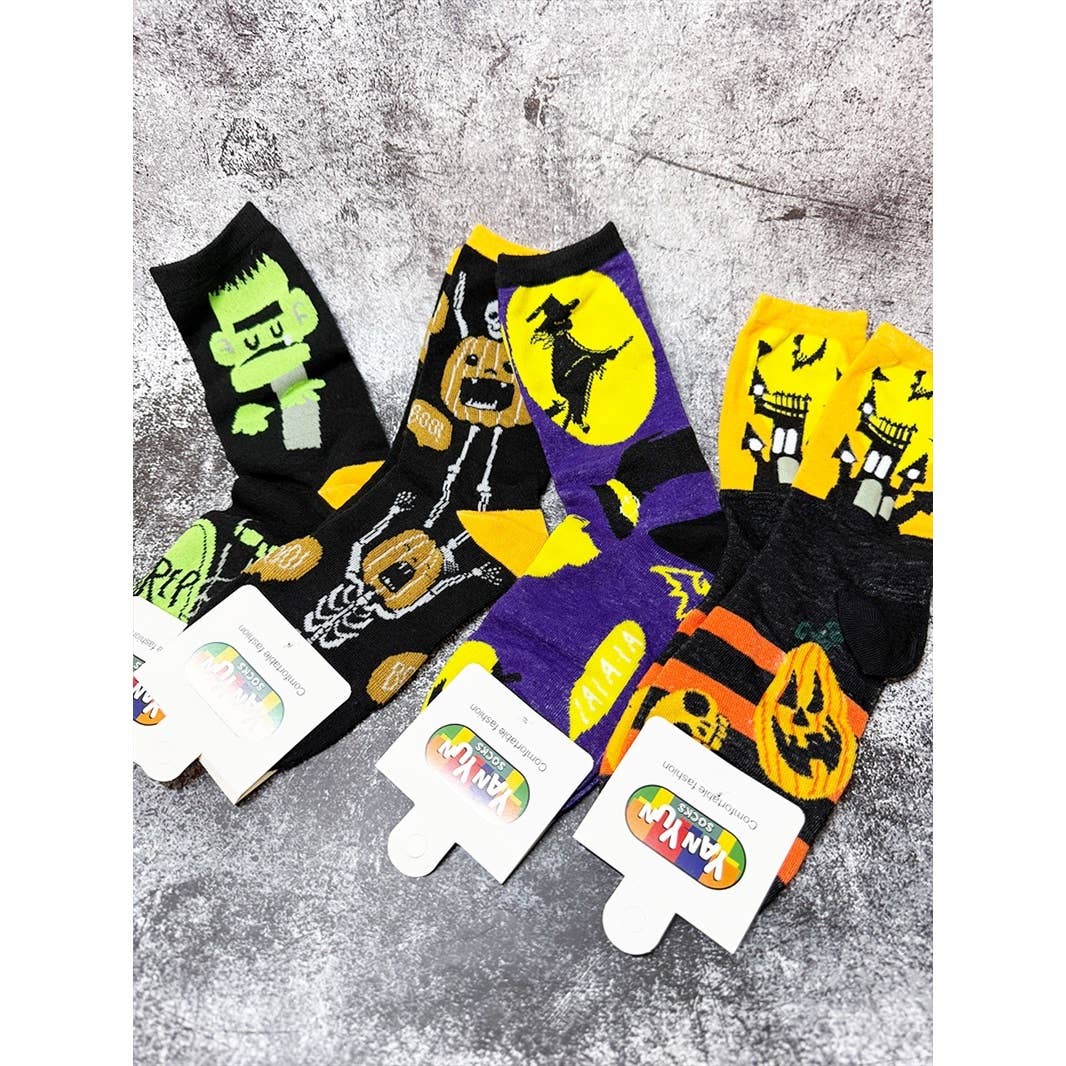 2803 Fun Halloween Pattern Adult Socks