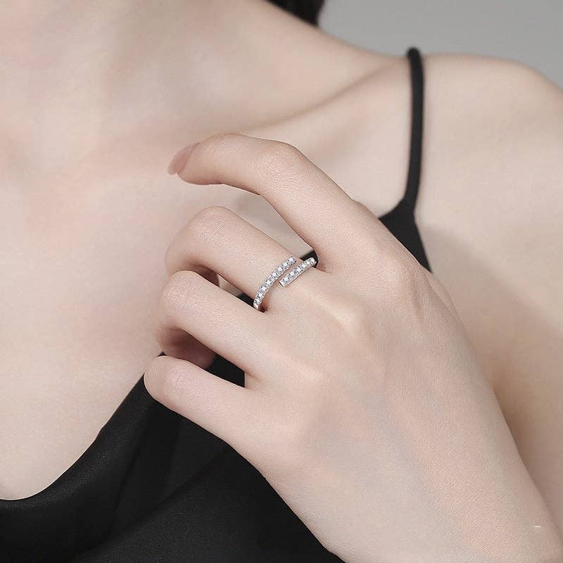 Moissanite Pavé Spiral Bypass Ring in 925 Sterling Silver