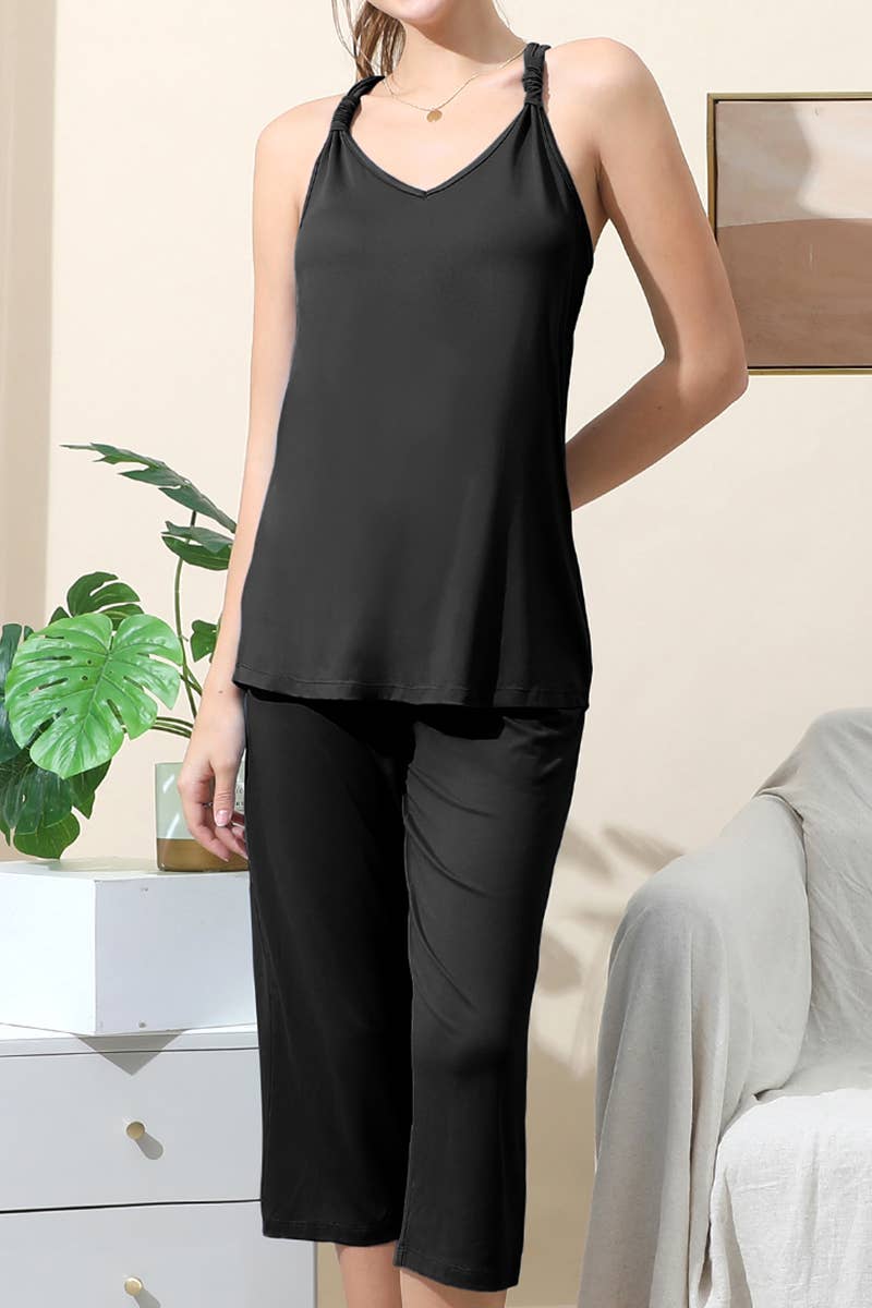 CWSPJ032-P_BANDED NECKLINE AND KNEE LENGTH PANTS PAJAMA SET