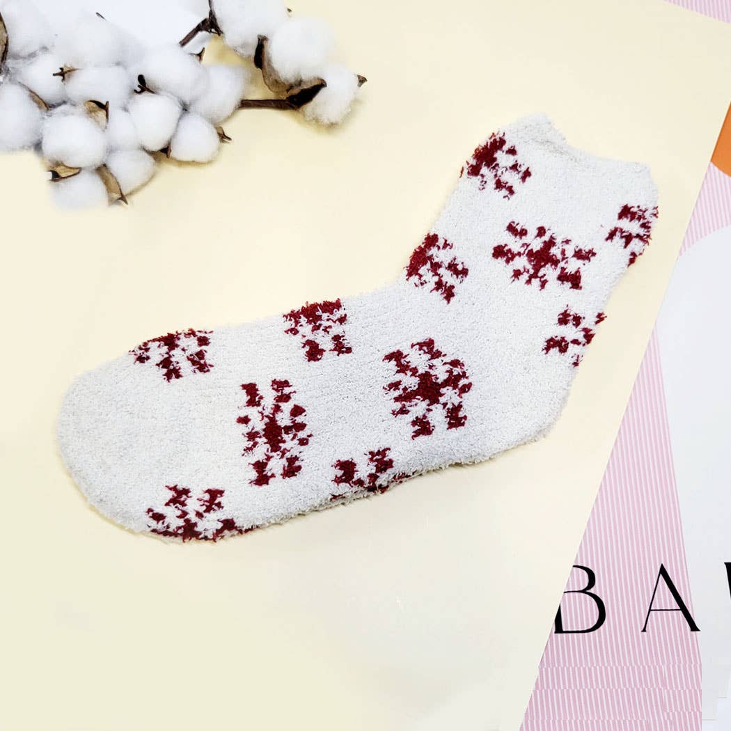 2813 Winter Snowflake Pattern Fuzzy Socks