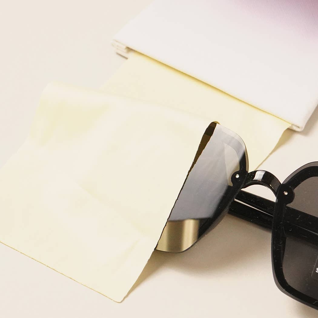 Gradation Glasses Pouch w Cleaning Cloth