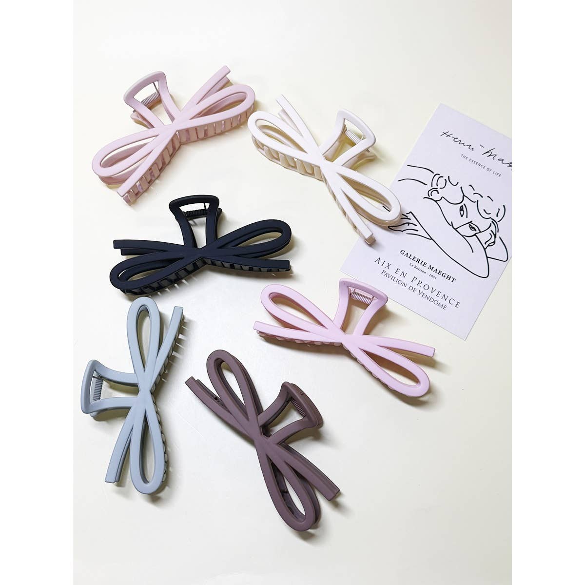 2806 Jumbo Matte Bow Shape Hair Claw