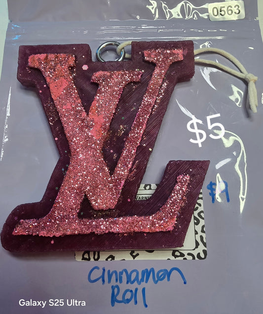 563 Freshie Clearance LV Cinnamon roll